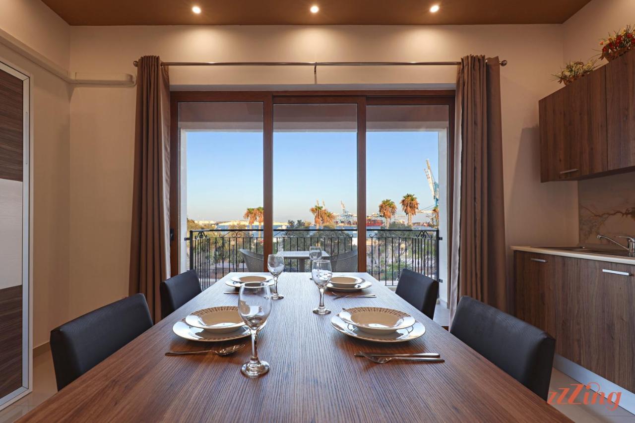 Luxurious Duplex Seafront Apt W Amazing Sea Views Birżebbuġa 외부 사진